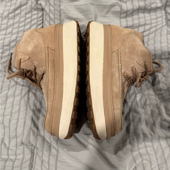 UGG Marin Bootie Suede Sand Tan Womens Shoes US Size 8.5 Boot Sneaker Platform - Picture 3 of 8